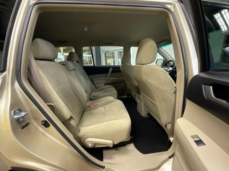 2012 TOYOTA HIGHLANDER 