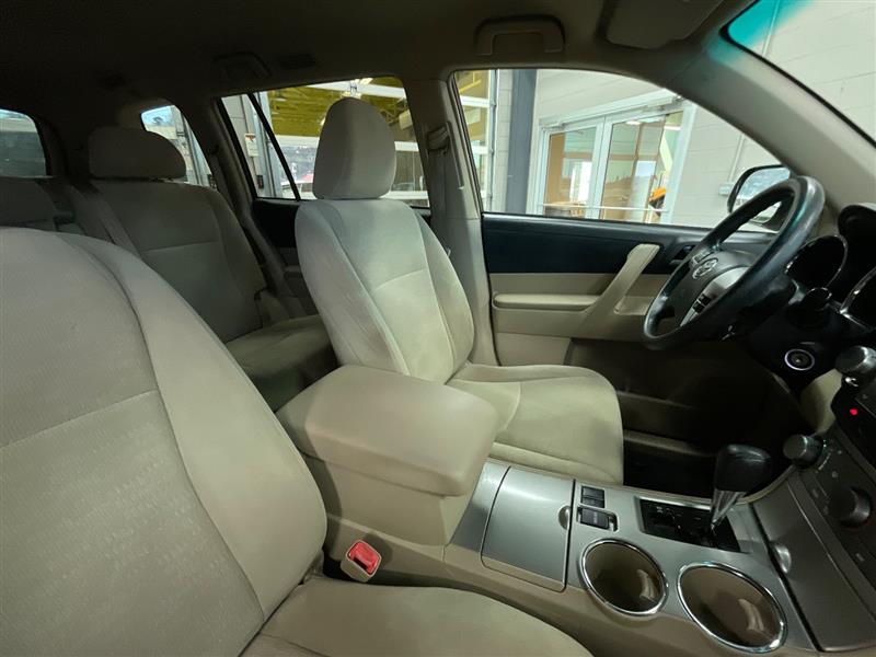 2012 TOYOTA HIGHLANDER 