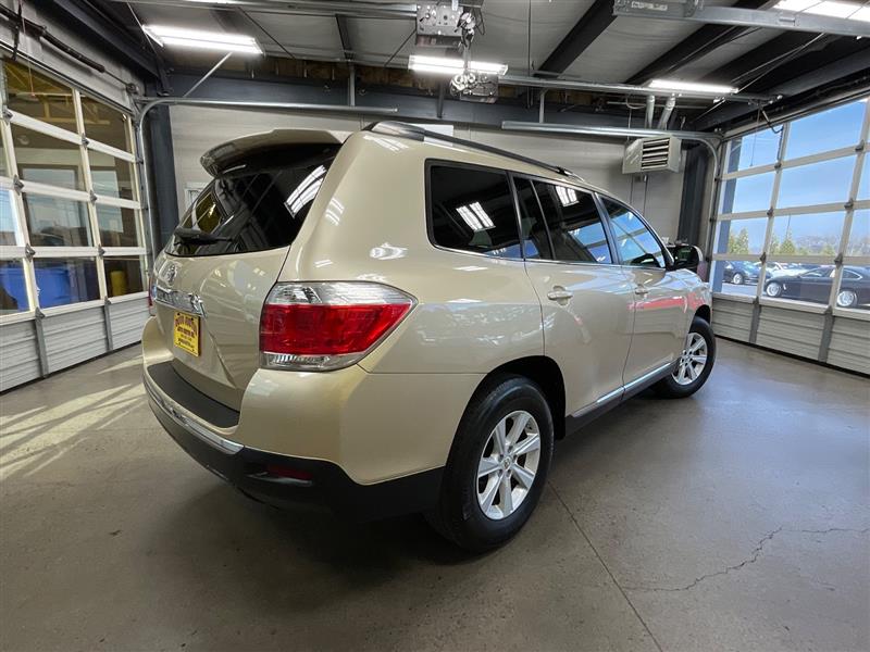 2012 TOYOTA HIGHLANDER 