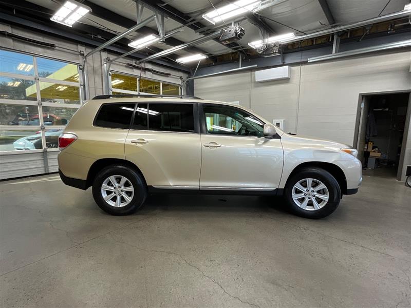 2012 TOYOTA HIGHLANDER 