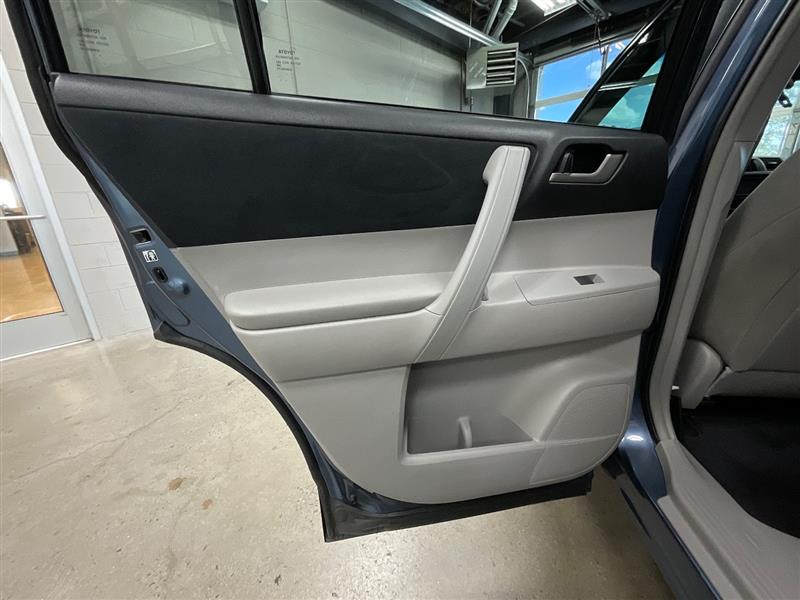 2013 TOYOTA HIGHLANDER 