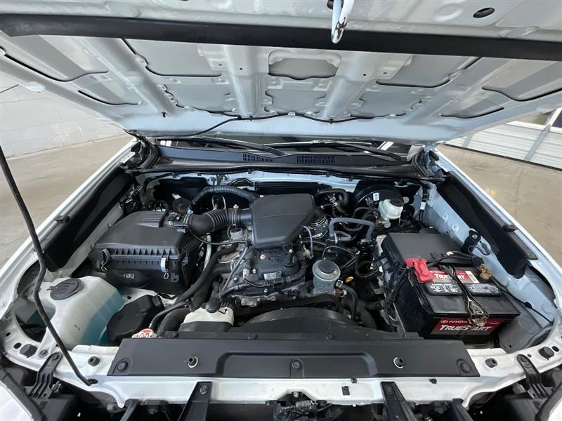 2019 TOYOTA TACOMA SR