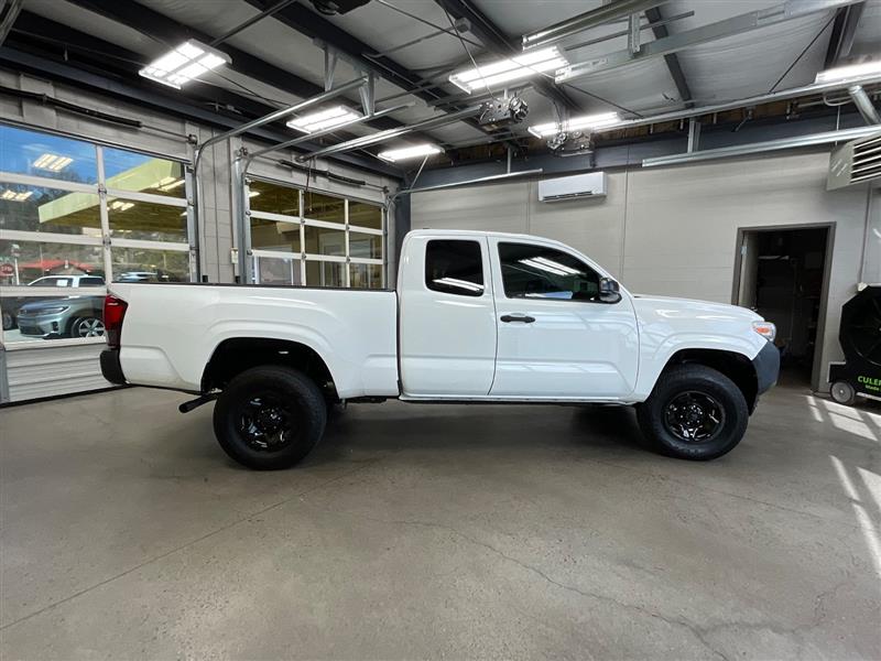 2019 TOYOTA TACOMA SR