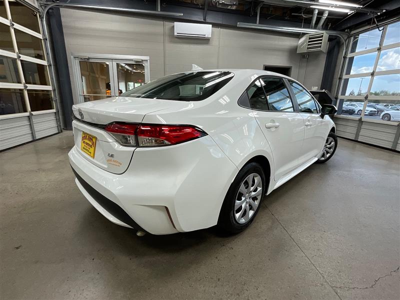 2022 TOYOTA COROLLA LE