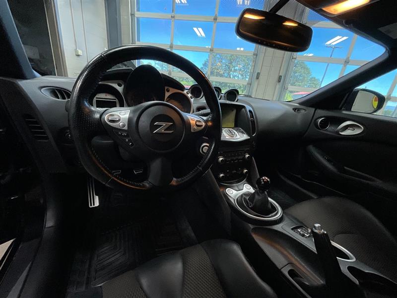 2012 NISSAN 370Z TOURING