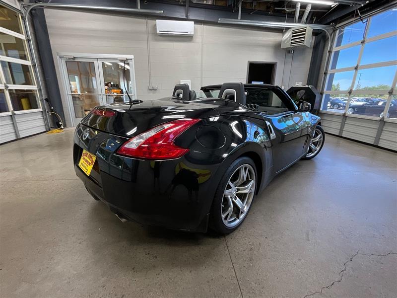 2012 NISSAN 370Z TOURING
