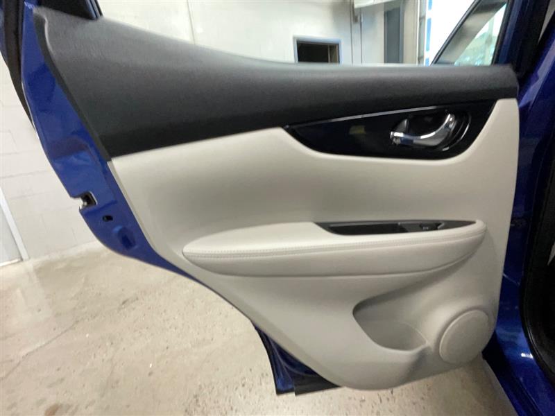 2018 NISSAN ROGUE SPORT SV