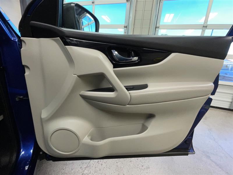 2018 NISSAN ROGUE SPORT SV