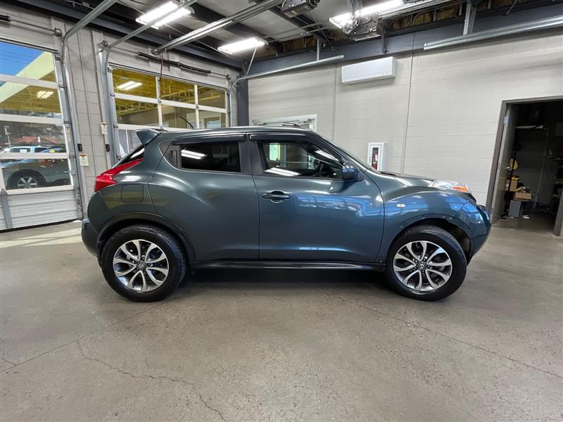 2013 NISSAN JUKE SV