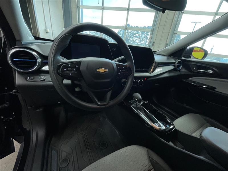 2024 CHEVROLET TRAX LT