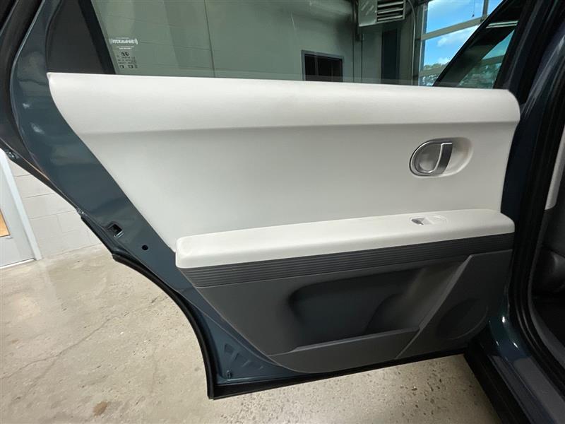 2023 HYUNDAI IONIQ 5 SE