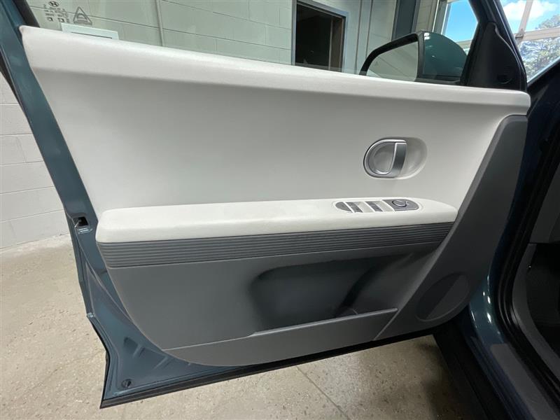 2023 HYUNDAI IONIQ 5 SE