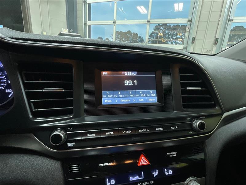 2020 HYUNDAI ELANTRA SE