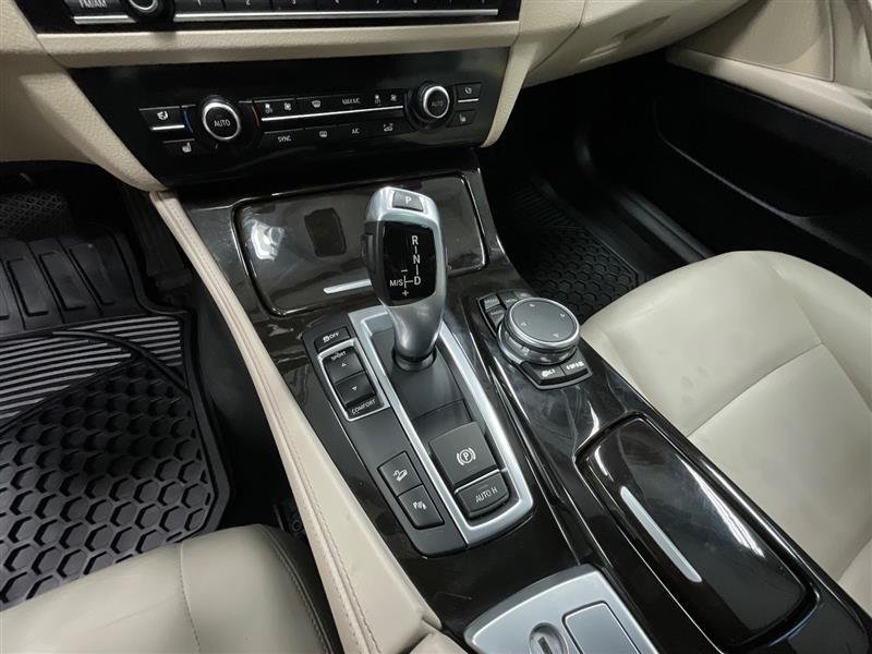 2015 BMW 5 SERIES 528i xDrive