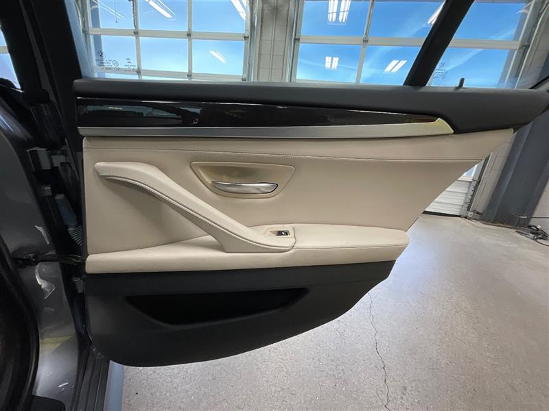 2015 BMW 5 SERIES 528i xDrive