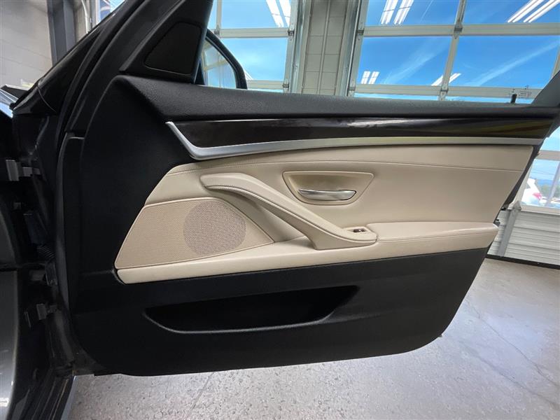 2015 BMW 5 SERIES 528i xDrive