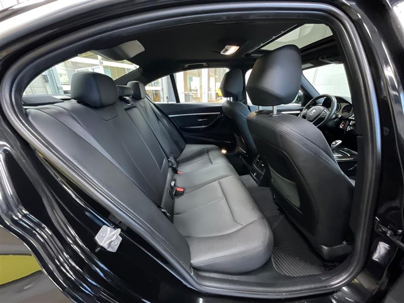 2018 BMW 3 SERIES 330i