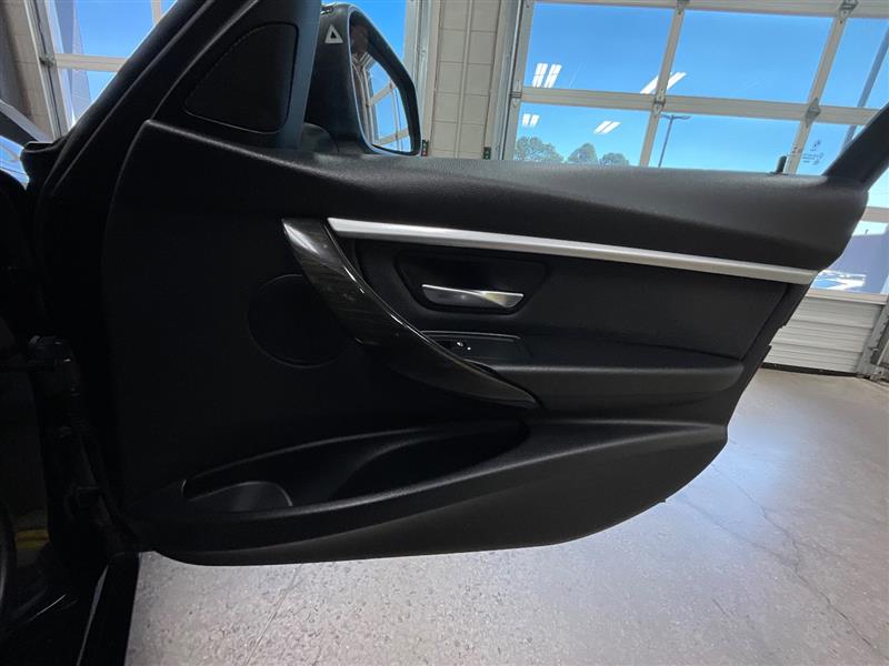 2018 BMW 3 SERIES 330i