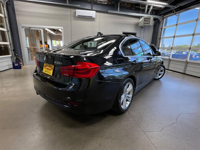 2018 BMW 3 SERIES 330i