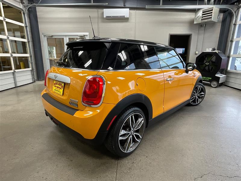 2015 MINI COOPER HARDTOP 