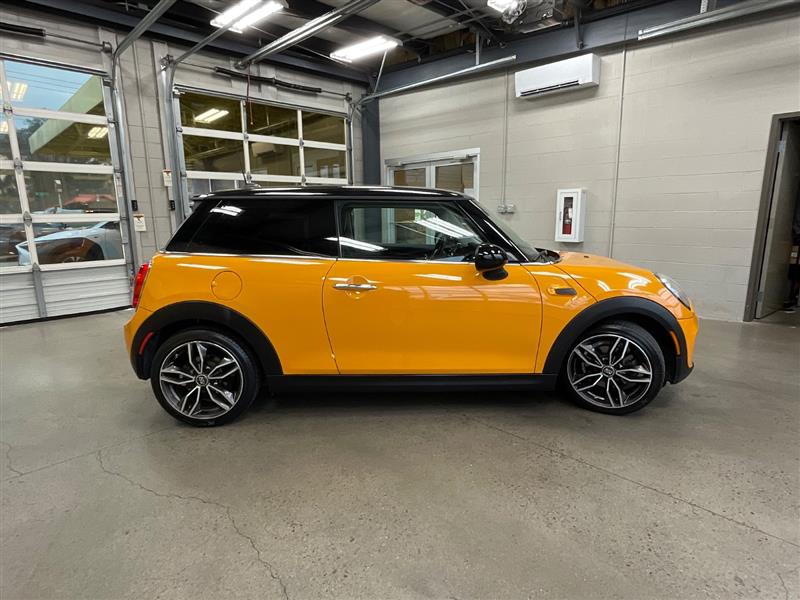 2015 MINI COOPER HARDTOP 
