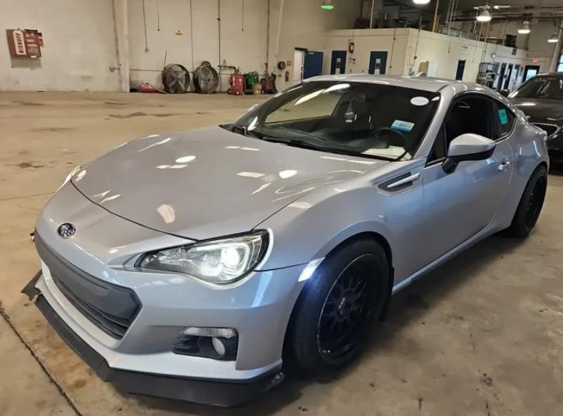 2015 Subaru BRZ Limited RWD Plata Coupé Tracción trasera Automática