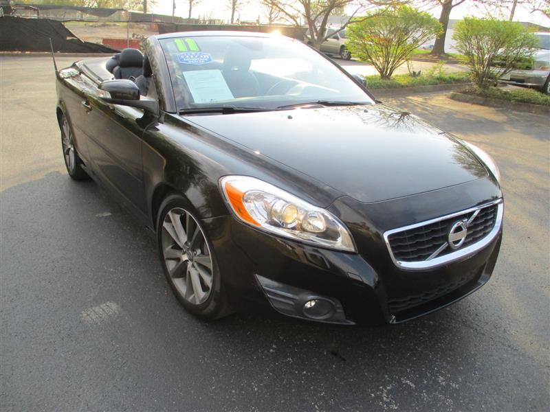 2011 VOLVO C70