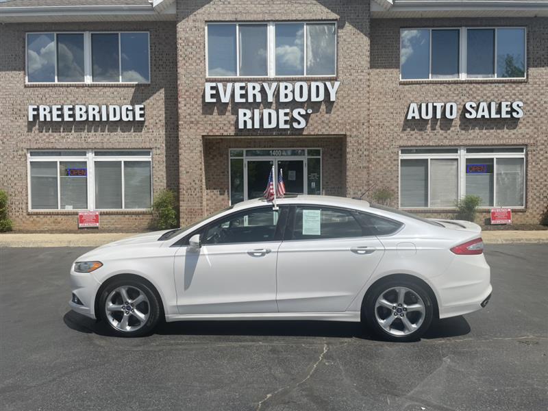 2014 FORD FUSION SE