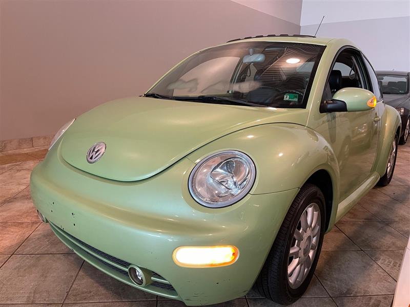 2004 VOLKSWAGEN NEW BEETLE GLS