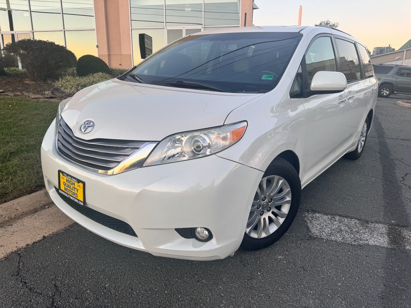 2017 Toyota Sienna XLE