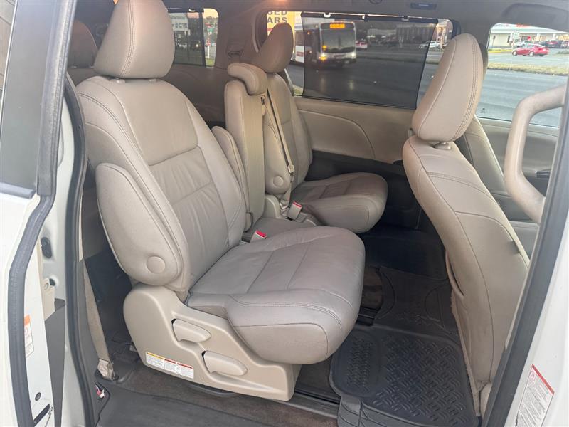 2017 TOYOTA SIENNA XLE AUTO ACCESS SEAT/XLE/XLE PREMIUM/LIMITED/LIMITED PREMIUM