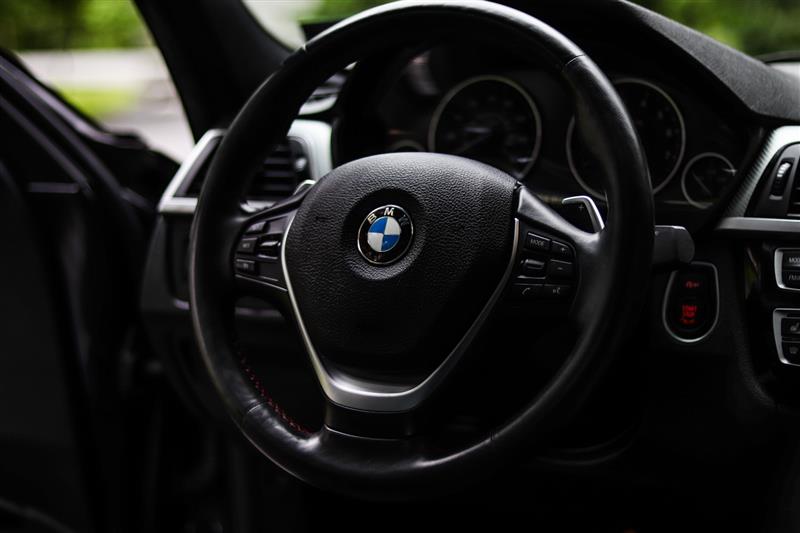 2018 BMW 3 SERIES 330i xDrive