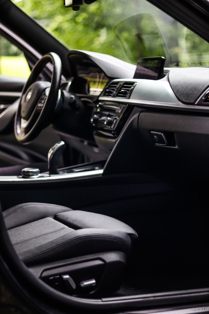 2018 BMW 3 SERIES 330i xDrive