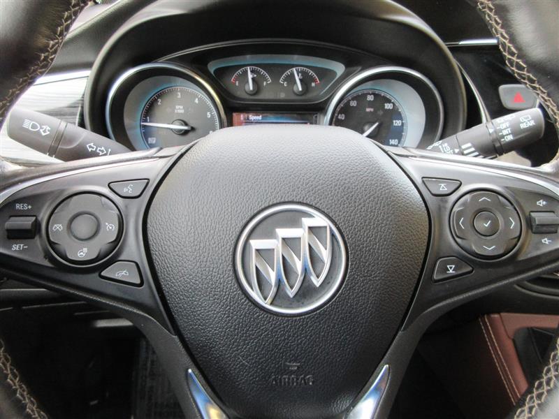 2017 Buick Envision Essence - Photo 15