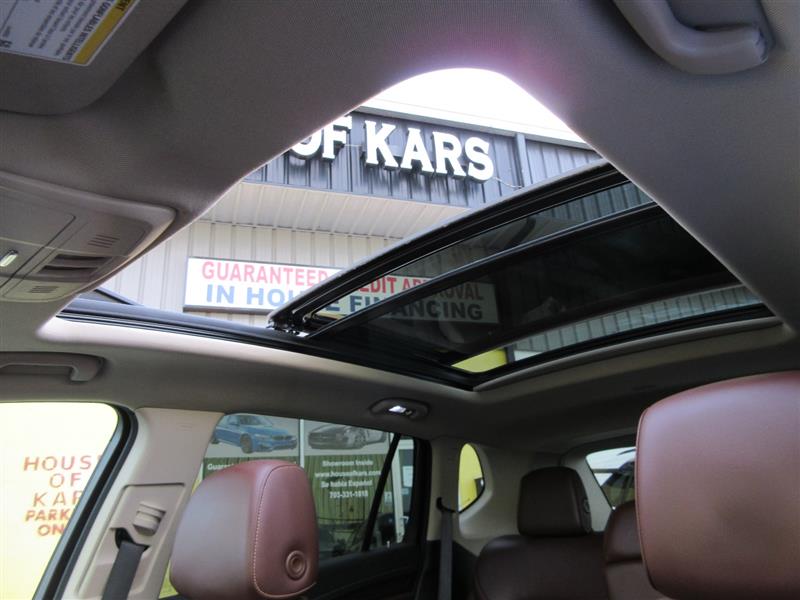 2017 Buick Envision Essence - Photo 25