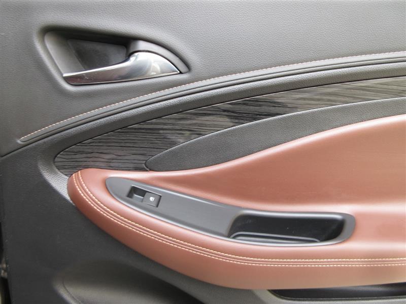 2017 Buick Envision Essence - Photo 31