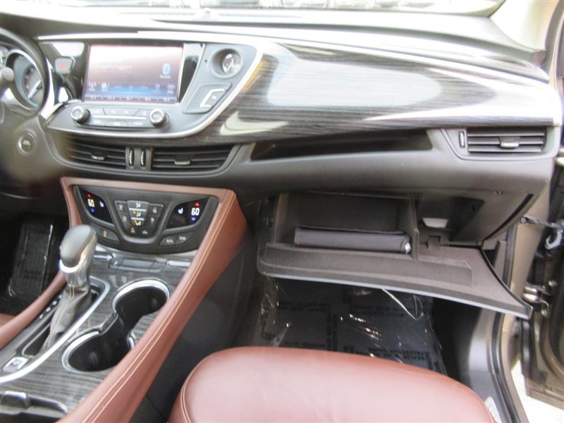 2017 Buick Envision Essence - Photo 35