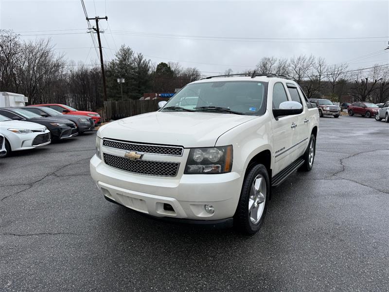 2011 Chevrolet Avalanche LTZ 4WD