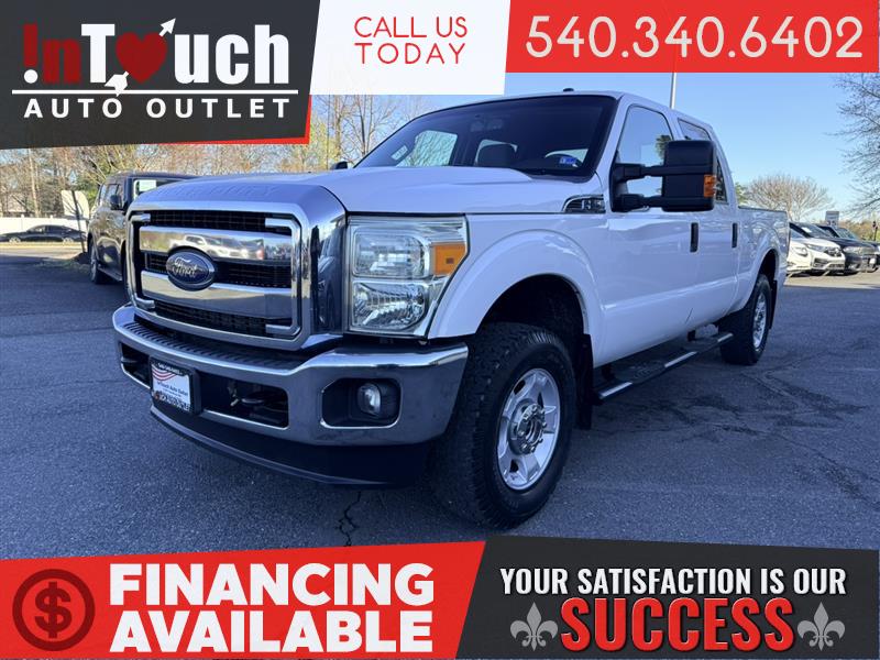 White 2013 Ford F-250 Super Duty XLT Crew Cab 4WD Pickup Truck Four-Wheel Drive Automatic
