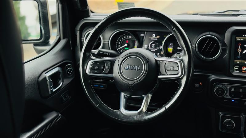 2022 Jeep Wrangler Unlimited Sahara 4XE - Photo 24