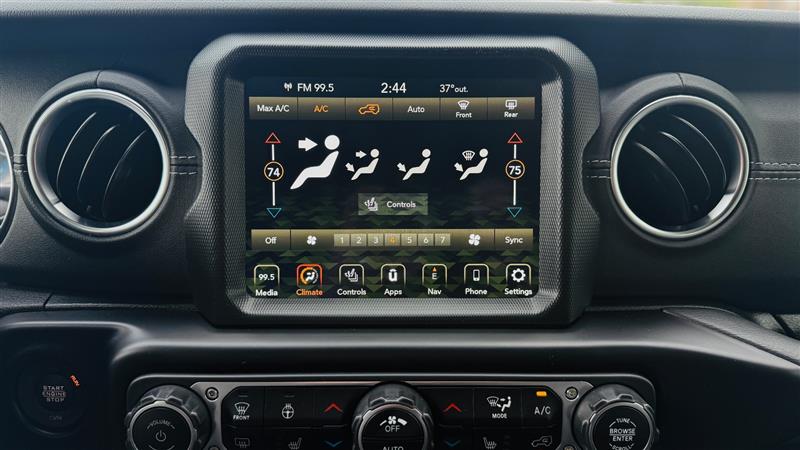 2022 Jeep Wrangler Unlimited Sahara 4XE - Photo 28