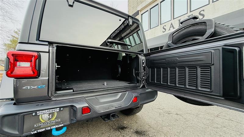 2022 Jeep Wrangler Unlimited Sahara 4XE - Photo 33