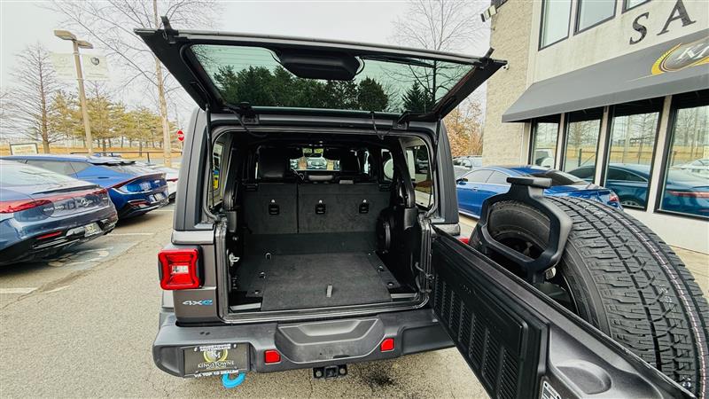 2022 Jeep Wrangler Unlimited Sahara 4XE - Photo 35