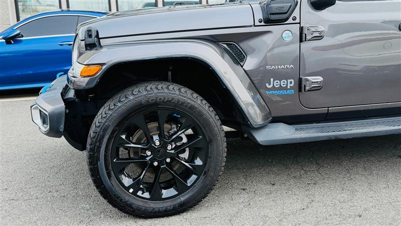 2022 Jeep Wrangler Unlimited Sahara 4XE - Photo 38