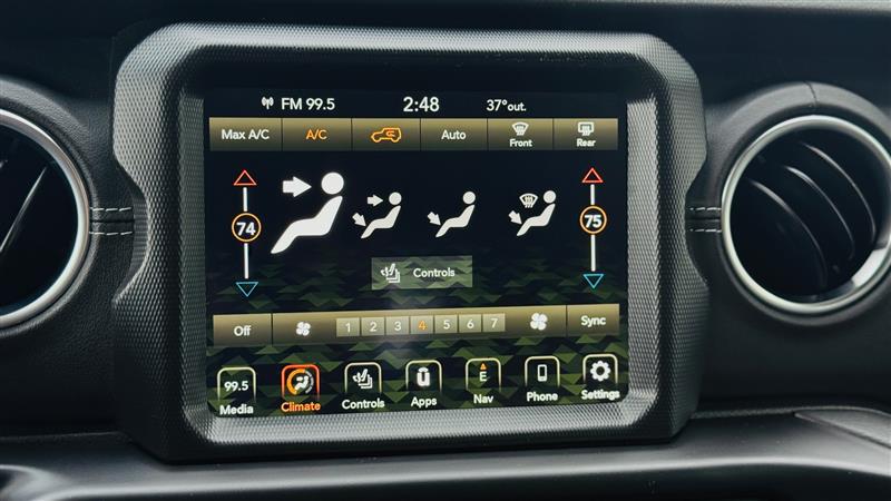 2022 Jeep Wrangler Unlimited Sahara 4XE - Photo 42