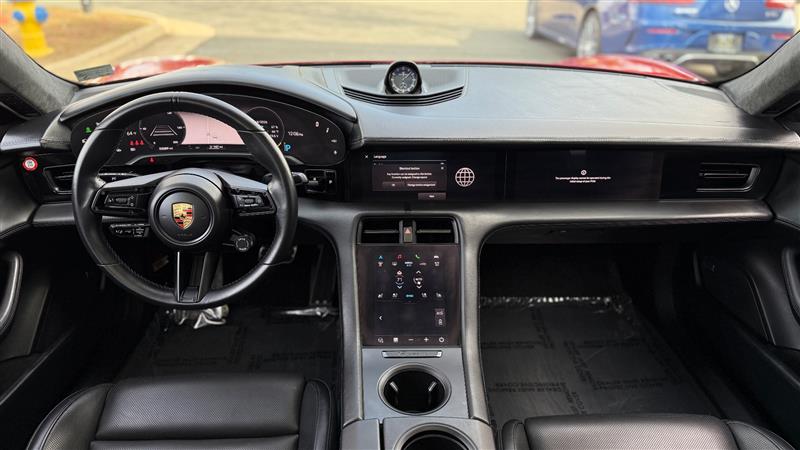 2022 Porsche Taycan GTS - Photo 22