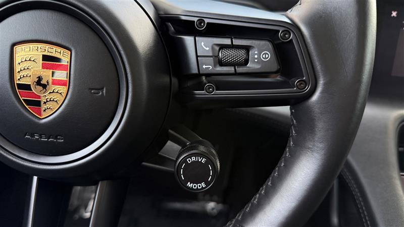 2022 Porsche Taycan GTS - Photo 25