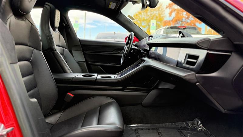2022 Porsche Taycan GTS - Photo 30
