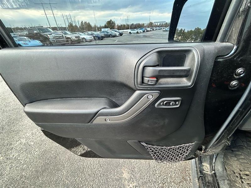 2016 JEEP WRANGLER UNLIMITED Willys Wheeler