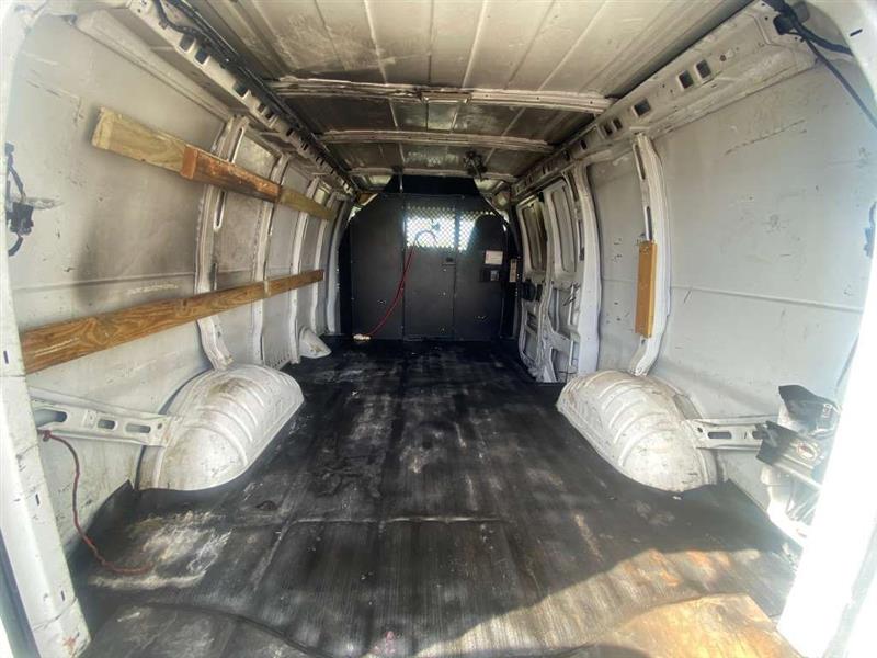 2011 CHEVROLET EXPRESS CARGO VAN 